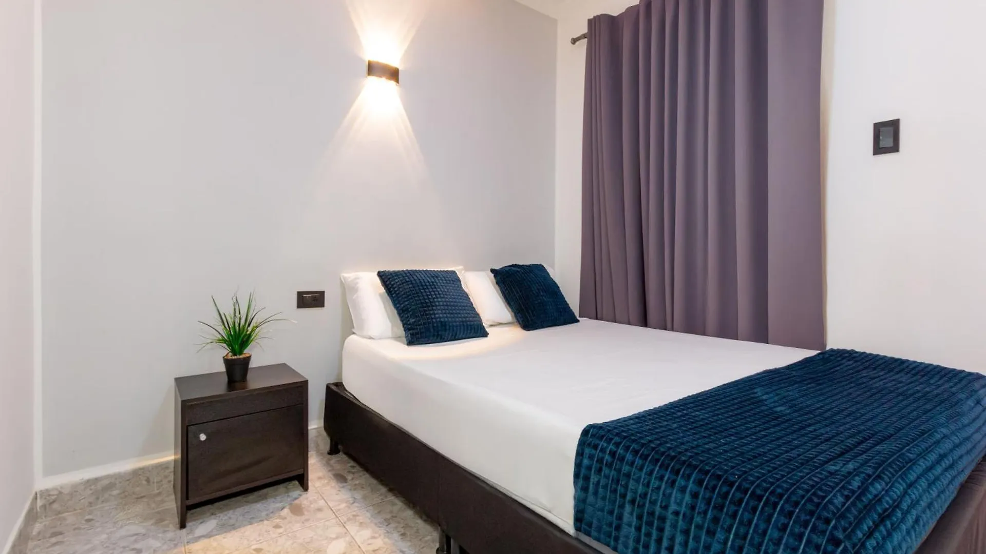 Great Family Home Near The Stadium And Beautiful Neighborhood Medellin