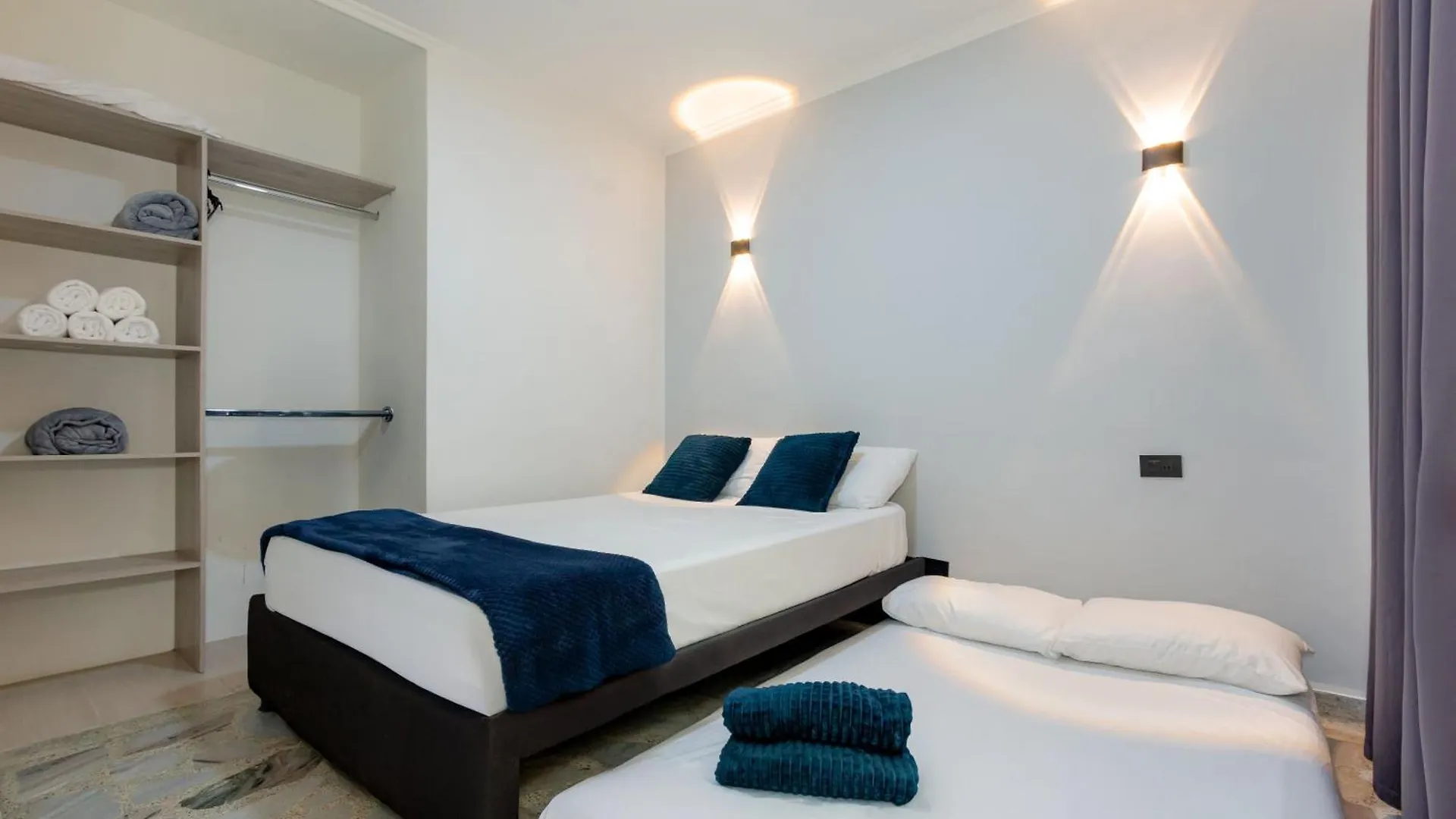 Great Family Home Near The Stadium And Beautiful Neighborhood Medellin 0*,  Colombia